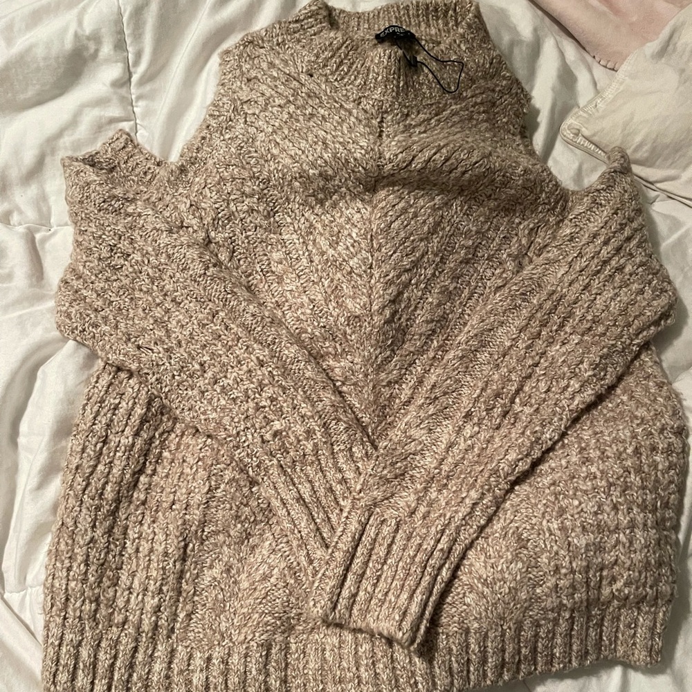 Light brown express cold shoulder sweater size large NWT